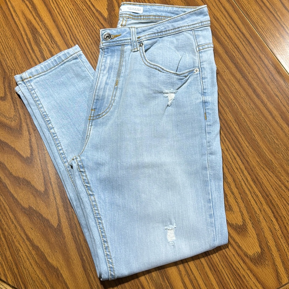 Zara Skinny Jeans 32 on tag but fit like 30!